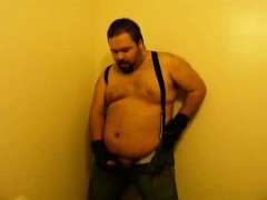 Danish Guy - Bear jerking off wearing leathergloves and sus